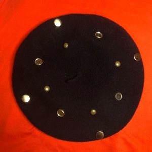 90s/00s KITSCHY BEDAZZLED BERET